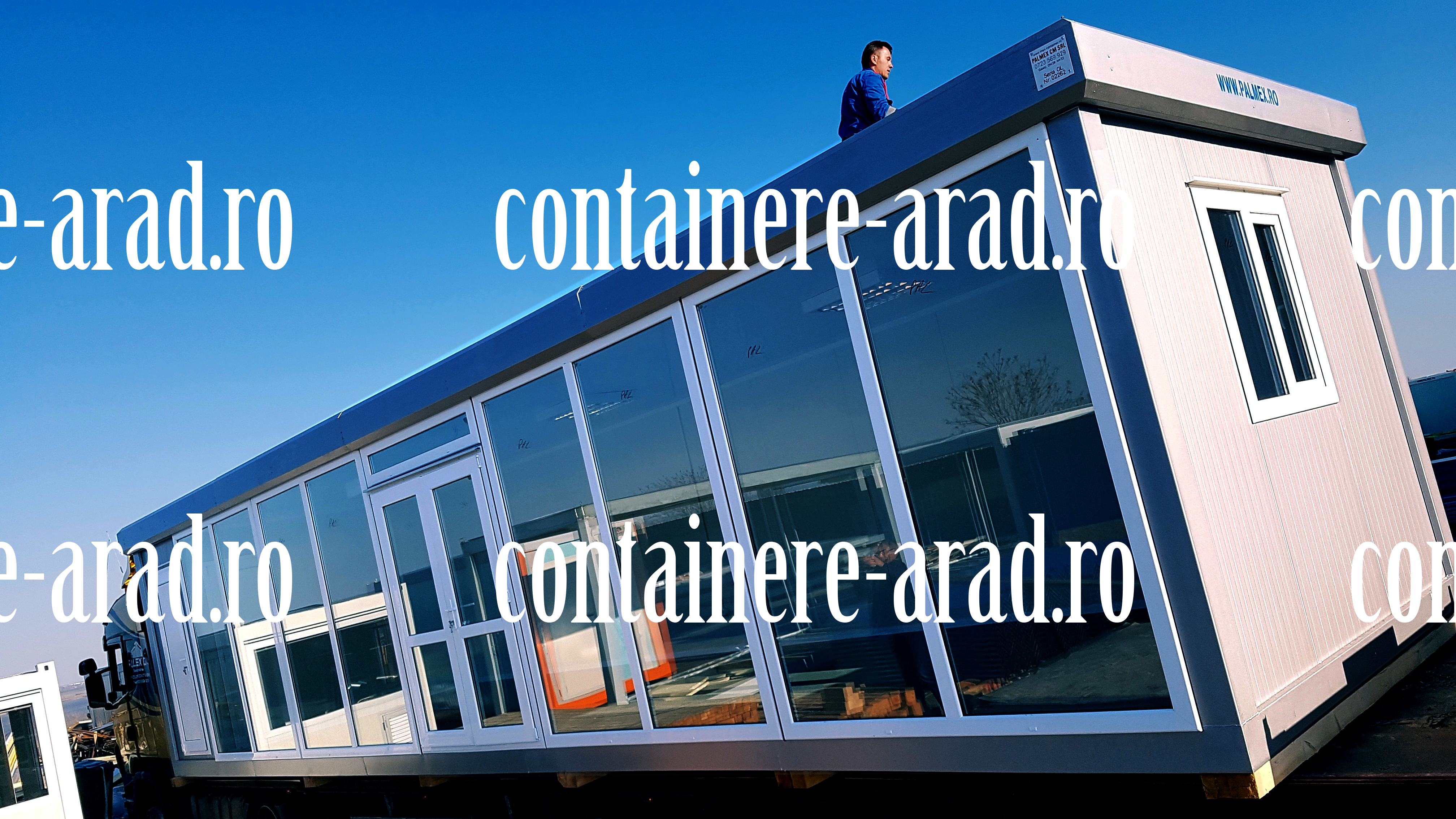 container casa Arad
